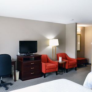 Standard Queen Room Two Queen Beds